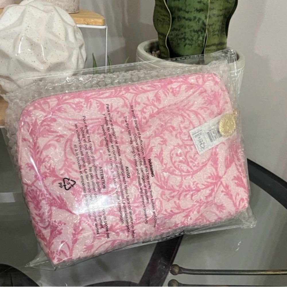 Exclusive Estee Lauder Laduree Bag w/Bath & Body Rose & Vanilla Lotion 🌿🆕🌿 - Picture 11 of 11